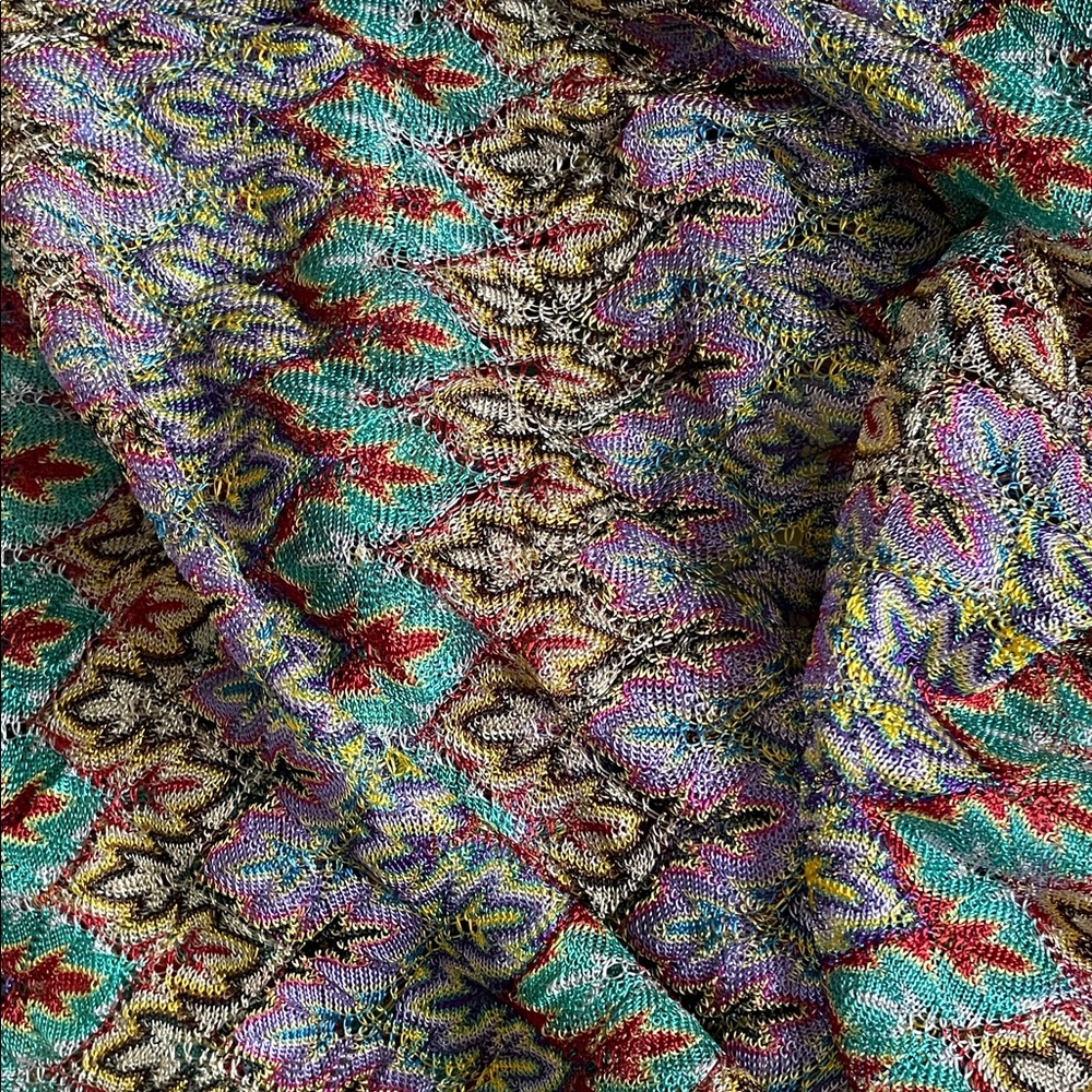 Stunning Piano Shawl!!! Wow. ☺️ Fringe and Colour and Fringe Oh My! Large Square - Picture 3 of 16